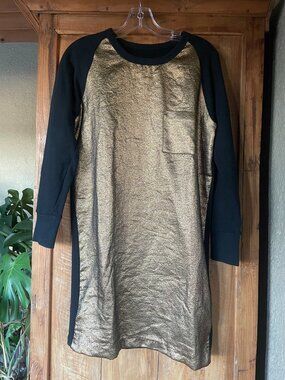 MIX MEDIA LONG SWEATSHIRT   I   SIZE SMALL